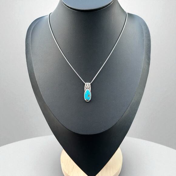 Karis Mojave Turquoise Pendant Necklace Stainless Steel Silver Oval Stone 18” - Picture 2 of 8